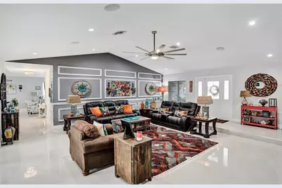 5076 NW 84th Rd, Coral Springs, FL 33067 - Photo 6