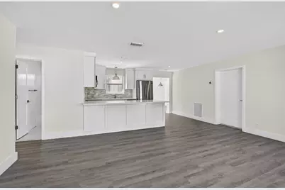 954 SE 7th St, Deerfield Beach, FL 33441 - Photo 4