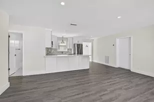 954 SE 7th St, Deerfield Beach, FL 33441 - Photo 4