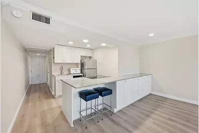 801 NE 18th Ct, Unit #202, Fort Lauderdale, FL 33305 - Photo 8