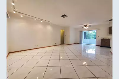 7003 NW 94th Ter, Tamarac, FL 33321 - Photo 6