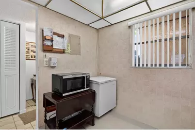 3050  Holiday Springs Blvd, Unit #108, Margate, FL 33063 - Photo 8