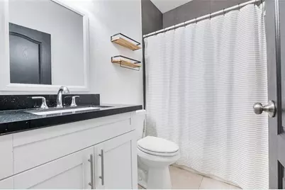 8211 NW 74th Ave, Tamarac, FL 33321 - Photo 26