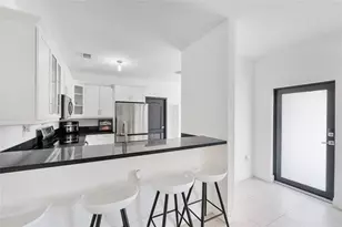 8211 NW 74th Ave, Tamarac, FL 33321 - Photo 12