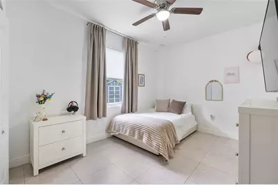 8211 NW 74th Ave, Tamarac, FL 33321 - Photo 24