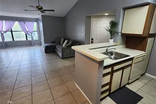 2866 S University Dr, Davie, FL 33328 - Photo 2