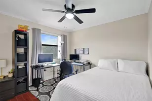 9851 Riverside Dr, Coral Springs, FL 33071 - Photo 22