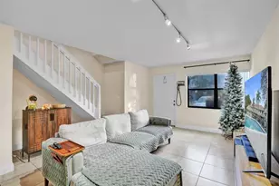 9851 Riverside Dr, Coral Springs, FL 33071 - Photo 4