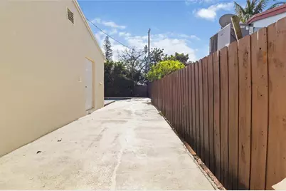 500 NE 61st Ct, Fort Lauderdale, FL 33334 - Photo 30