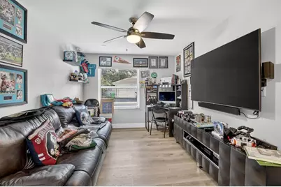 1051 NW 124th Ter, Sunrise, FL 33323 - Photo 12