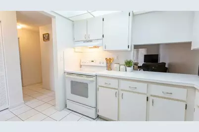 505 NW 177th St, Unit #210, Miami, FL 33169 - Photo 2