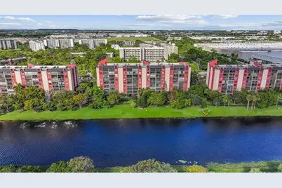 2202 S Cypress Bend Dr, Unit #606, Pompano Beach, FL 33069 - Photo 26