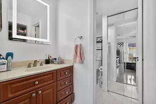 18840 NW 57th Ave, Hialeah, FL 33015 - Photo 4