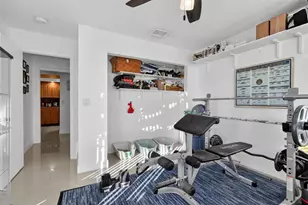 18840 NW 57th Ave, Hialeah, FL 33015 - Photo 36