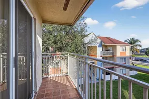 18840 NW 57th Ave, Hialeah, FL 33015 - Photo 34