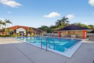 18840 NW 57th Ave, Hialeah, FL 33015 - Photo 40