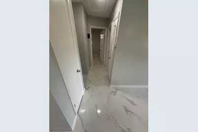 268 NE 41st St, Oakland Park, FL 33334 - Photo 6