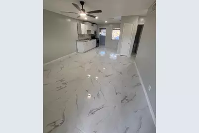 268 NE 41st St, Oakland Park, FL 33334 - Photo 8