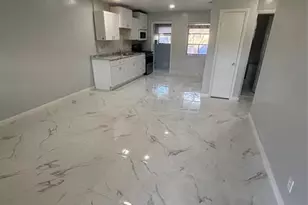 268 NE 41st St, Oakland Park, FL 33334 - Photo 8