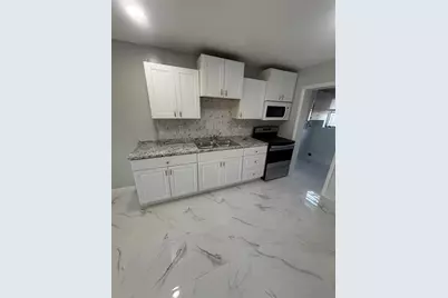 268 NE 41st St, Oakland Park, FL 33334 - Photo 2