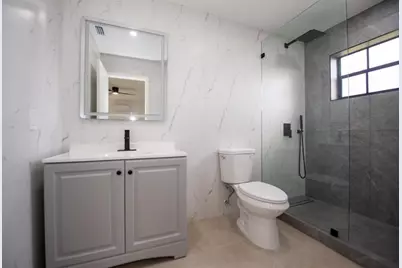 110 NW 6th Ave, Dania Beach, FL 33004 - Photo 38