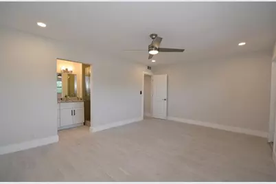 1339 NE 4 Ave, Unit #Upstairs, Fort Lauderdale, FL 33304 - Photo 8