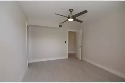 1339 NE 4 Ave, Unit #Upstairs, Fort Lauderdale, FL 33304 - Photo 10