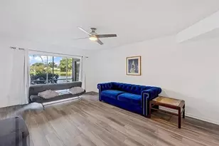 209 Bobolink Way, Naples, FL 34105 - Photo 4