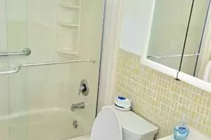 121 Golden Isles Dr, Hallandale Beach, FL 33009 - Photo 8