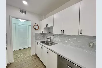 400 N Riverside Dr, Unit #403, Pompano Beach, FL 33062 - Photo 8