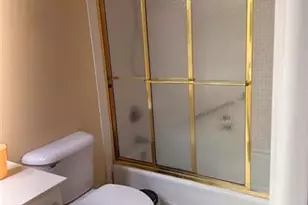 565 Oaks Ln, Pompano Beach, FL 33069 - Photo 10