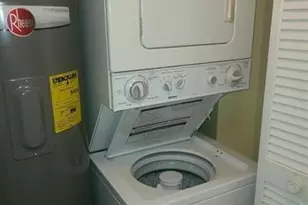 565 Oaks Ln, Pompano Beach, FL 33069 - Photo 12