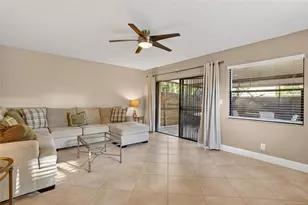 2124 NE 9th Ave, Wilton Manors, FL 33305 - Photo 10
