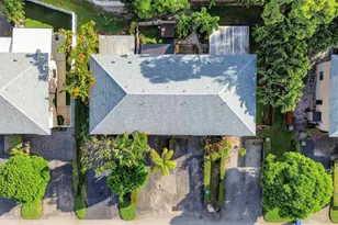 2124 NE 9th Ave, Wilton Manors, FL 33305 - Photo 32