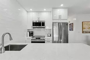 901 SW 11th Ave, Hallandale Beach, FL 33009 - Photo 10