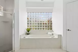2698 Cypress Ln, Weston, FL 33332 - Photo 20