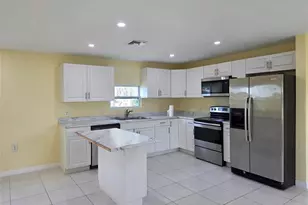 3633 SE 20th Terrace, Okeechobee, FL 34974 - Photo 4