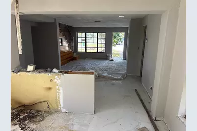 1390 SW 49th Ter, Fort Lauderdale, FL 33317 - Photo 10