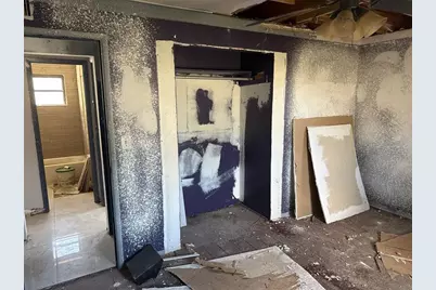 1390 SW 49th Ter, Fort Lauderdale, FL 33317 - Photo 12