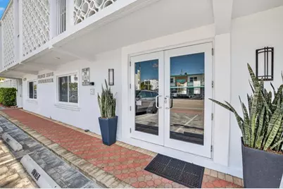 4228 N Ocean Dr, Unit #9, Lauderdale by the Sea, FL 33308 - Photo 4