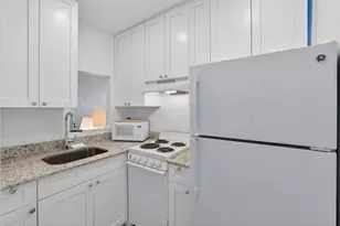 4228 N Ocean Dr, Lauderdale by the Sea, FL 33308 - Photo 14