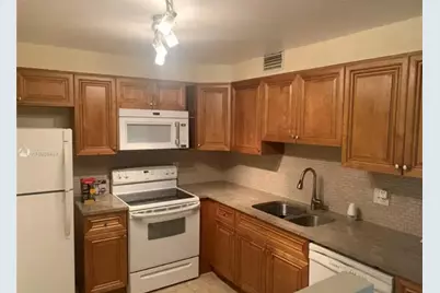 6600  Cypress Rd, Unit #304, Plantation, FL 33317 - Photo 2