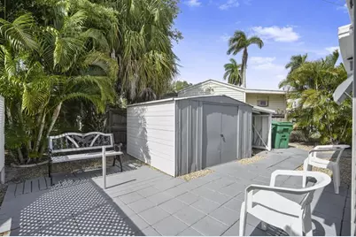 8573 SW 16th St, Davie, FL 33324 - Photo 26