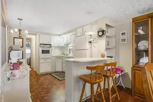 8573 SW 16th St, Davie, FL 33324 - Photo 4