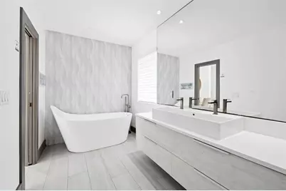 2711  Mayan Dr, Fort Lauderdale, FL 33316 - Photo 14