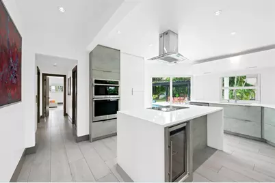 2711  Mayan Dr, Fort Lauderdale, FL 33316 - Photo 10