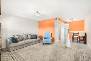 9081 Sunrise Lakes Blvd, Sunrise, FL 33322 - Photo 12