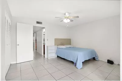 9081  Sunrise Lakes Blvd, Unit #214, Sunrise, FL 33322 - Photo 20