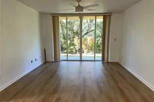 529 E Sheridan Unit, Dania Beach, FL 33004 - Photo 2