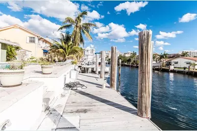 2732 NE 10th St, Pompano Beach, FL 33062 - Photo 2